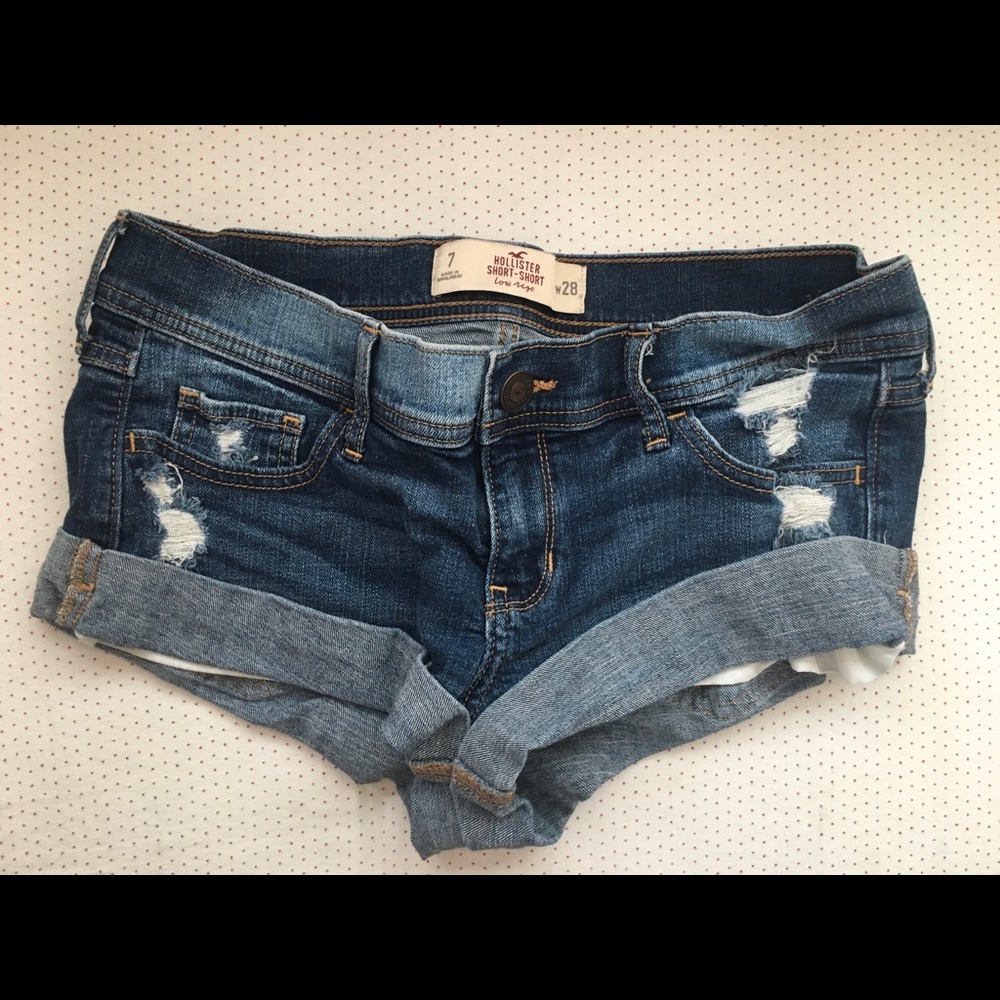Hollister short-short Low Rise Dark Wash